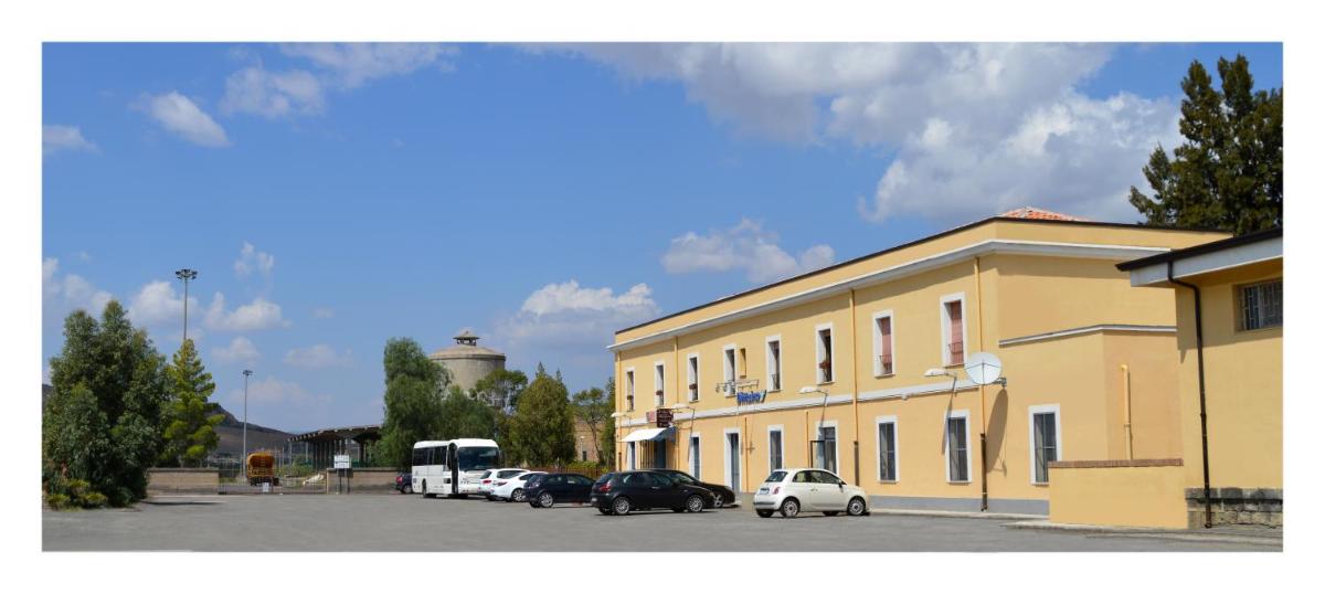 Suitetrails - B&B Stazione Dittaino