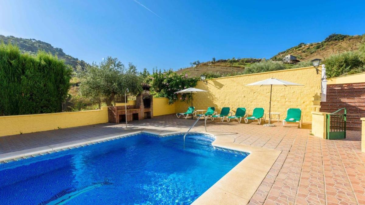 Villa Las Dehesas Casabermeja by Ruralidays - Housity