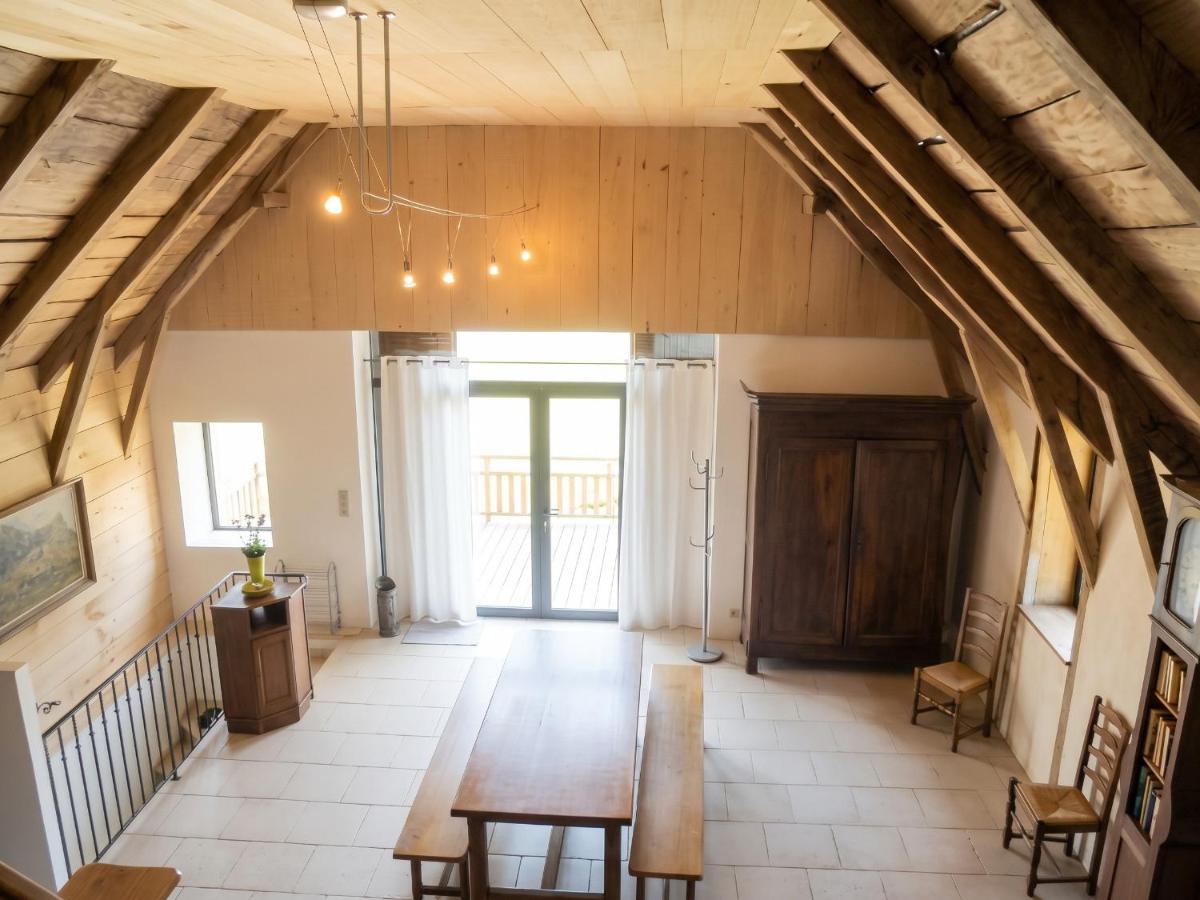Maison spacieuse à Castelnau-de-Mandailles avec cheminée 250 m² - Housity