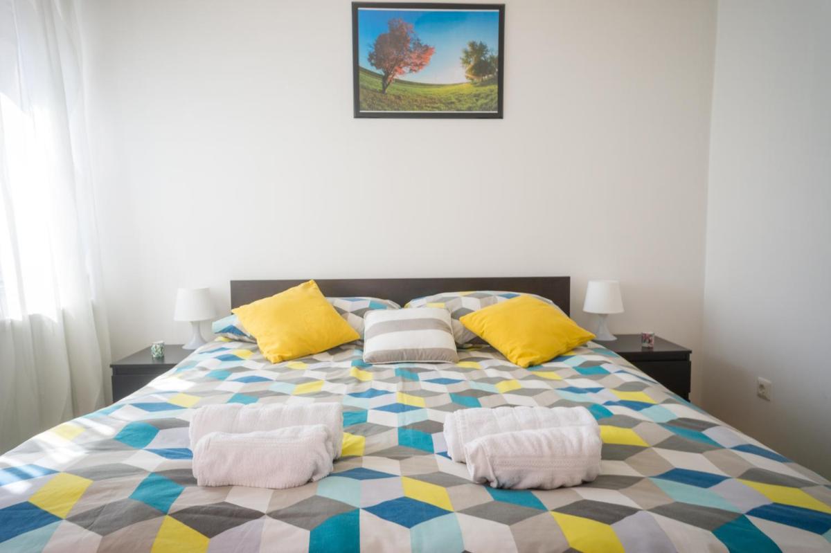 Blue Lake Apartment - Housity