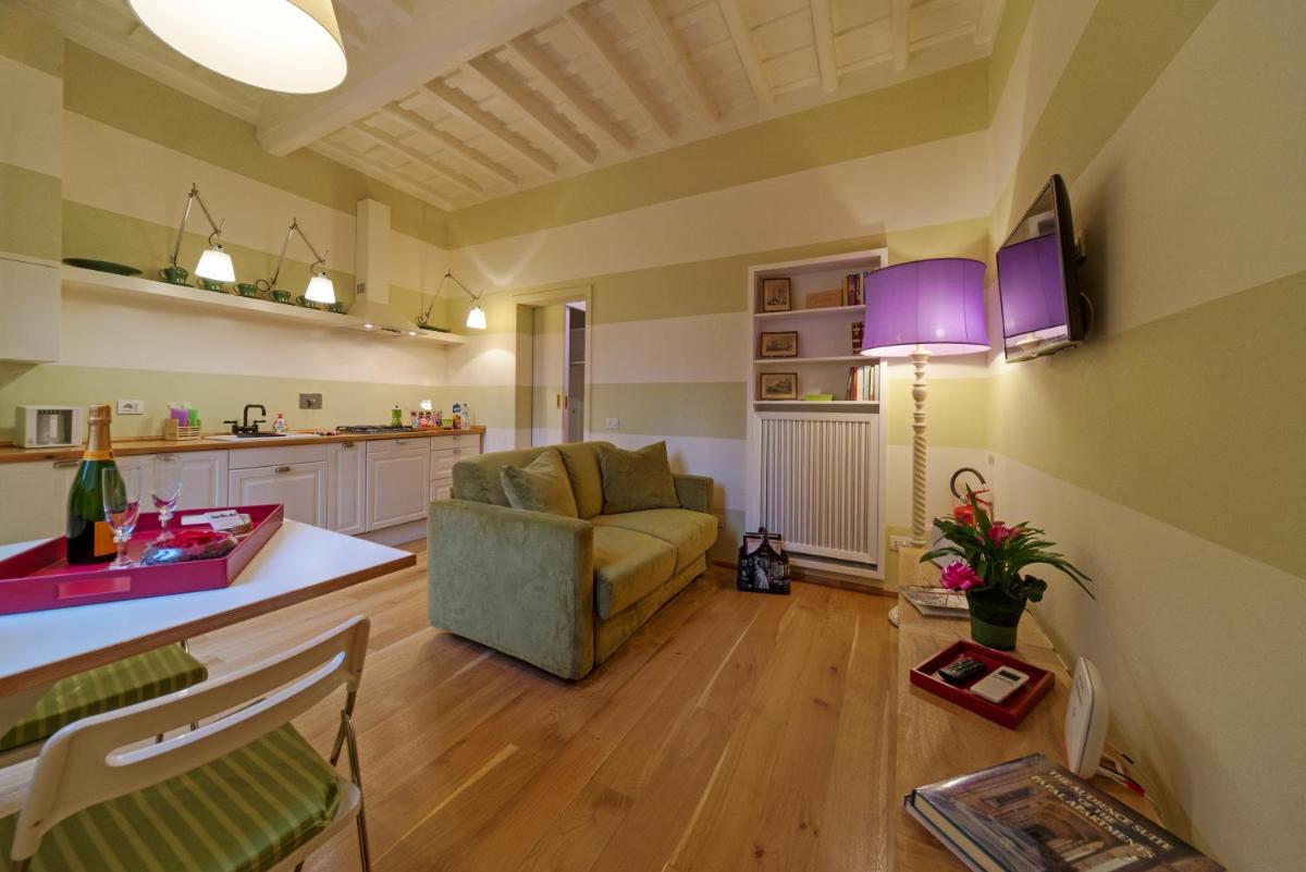 La Porta Rossa di Borgo - Vatican Luxury Suite - Hizvo