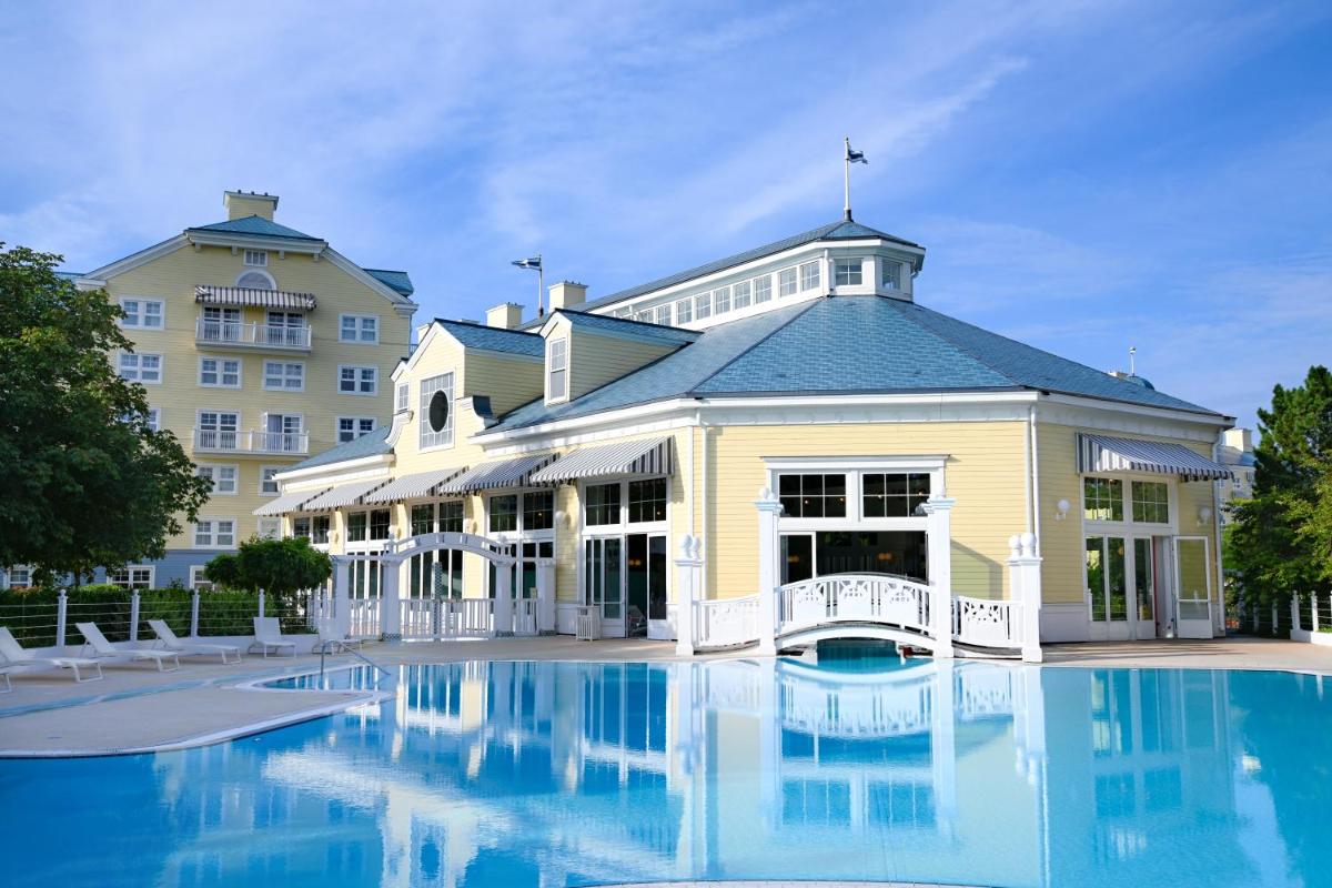 Disney Newport Bay Club - Housity