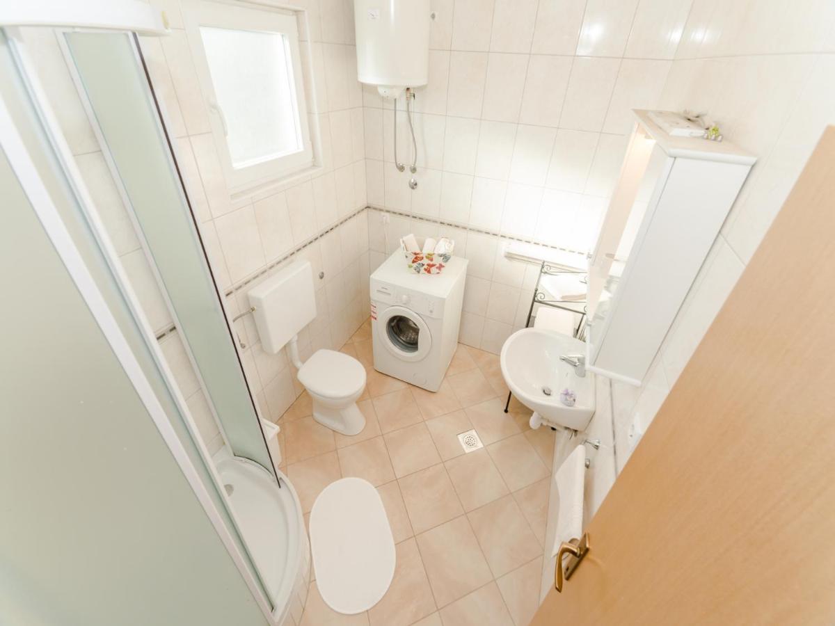 Holiday house Mareta, Sea View - Housity