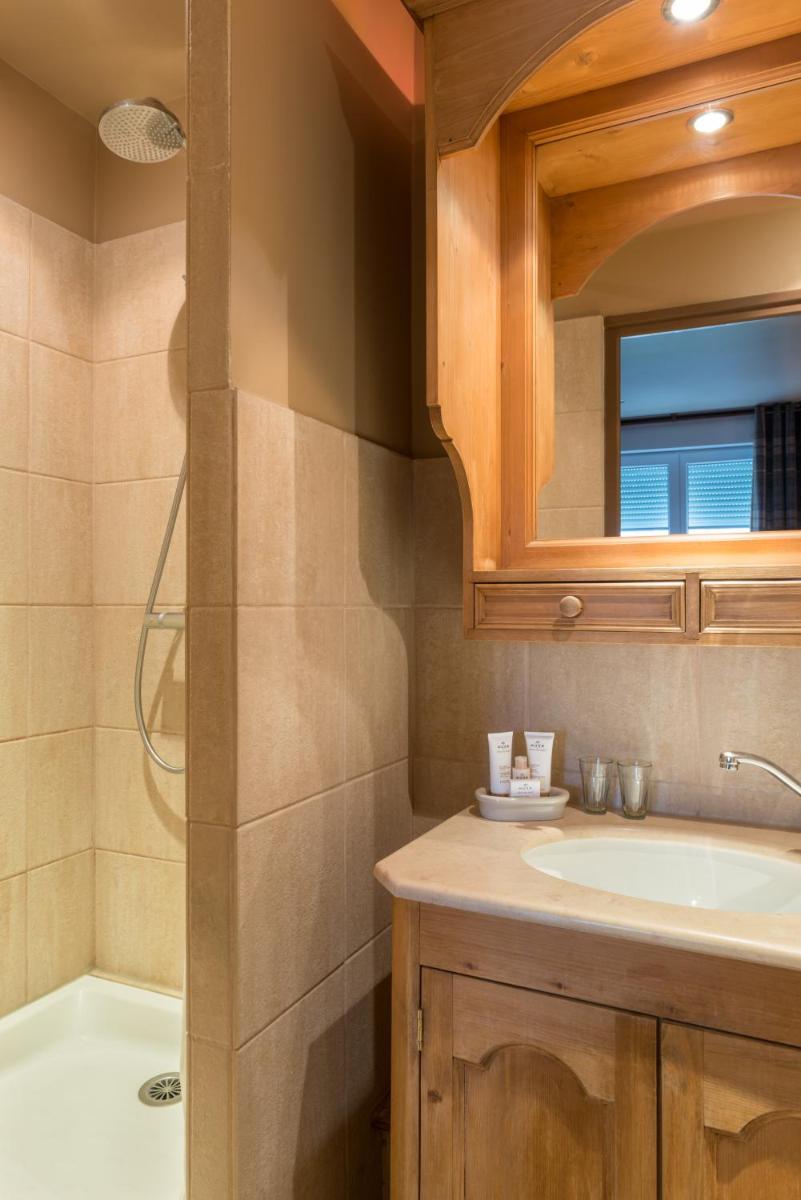 Salle de bains dans l'établissement Hôtel Spa Vent d'Ouest