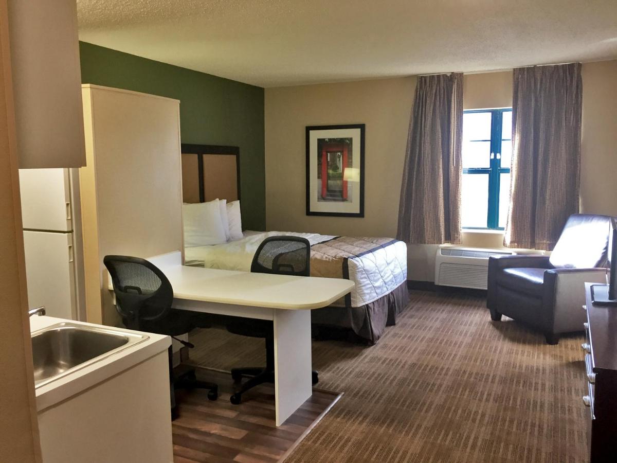 Suburban Studios Auburn Hills - Detroit - Housity