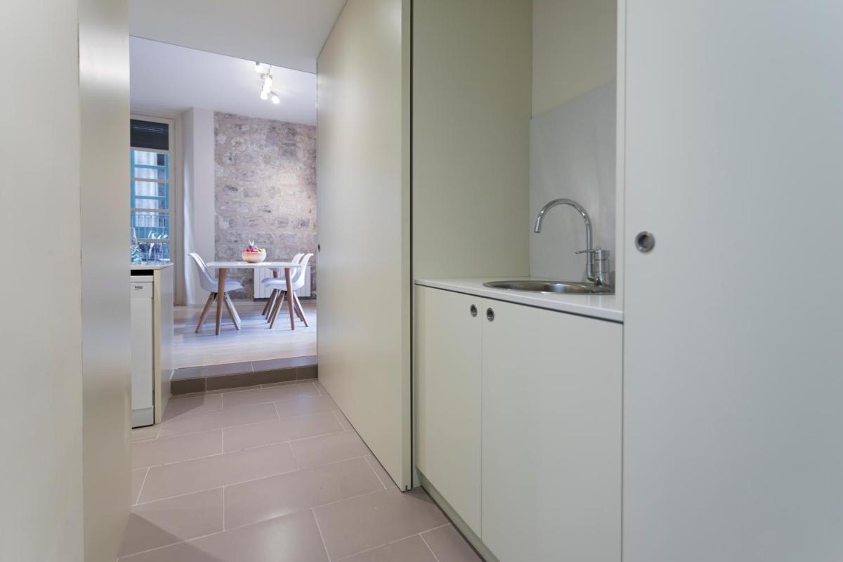 Bravissimo Cort Reial-1B - Housity