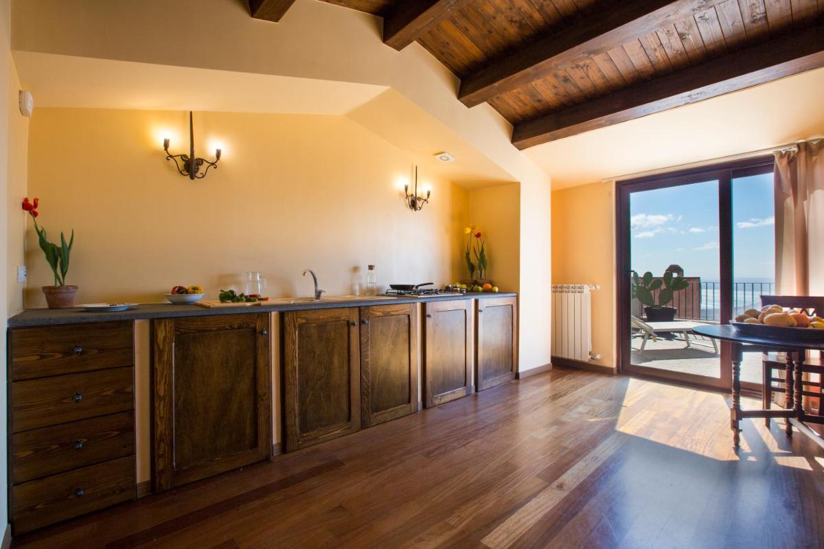 Borgo Medievale - Housity