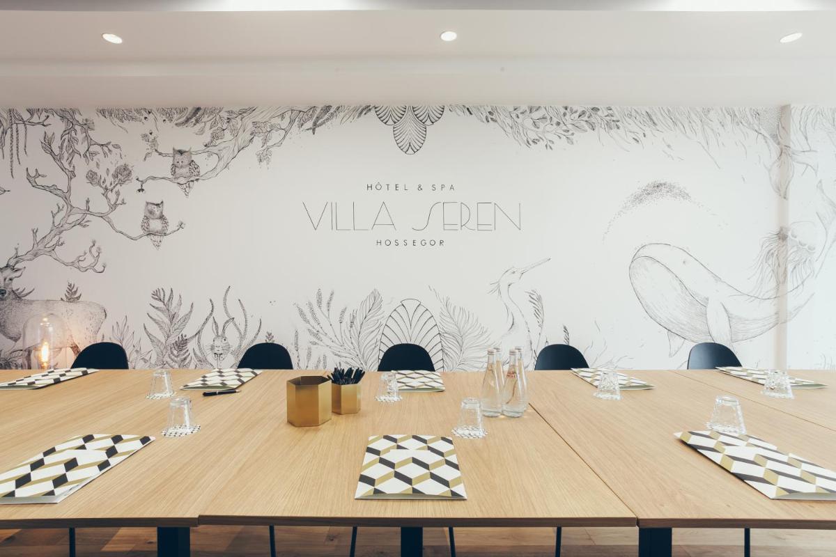 Espace de conférence ou salle de réunion dans l'établissement Hôtel & Spa Villa Seren