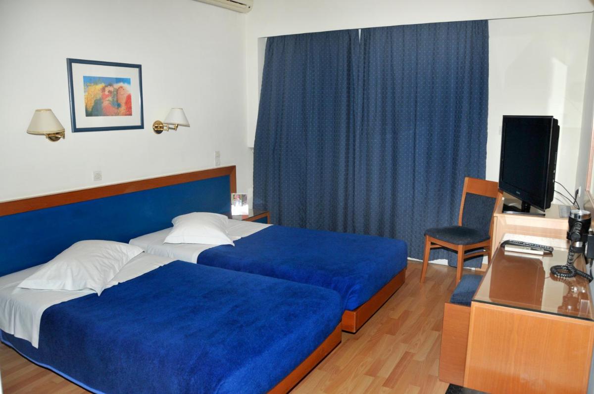 Hotel Elena - Housity