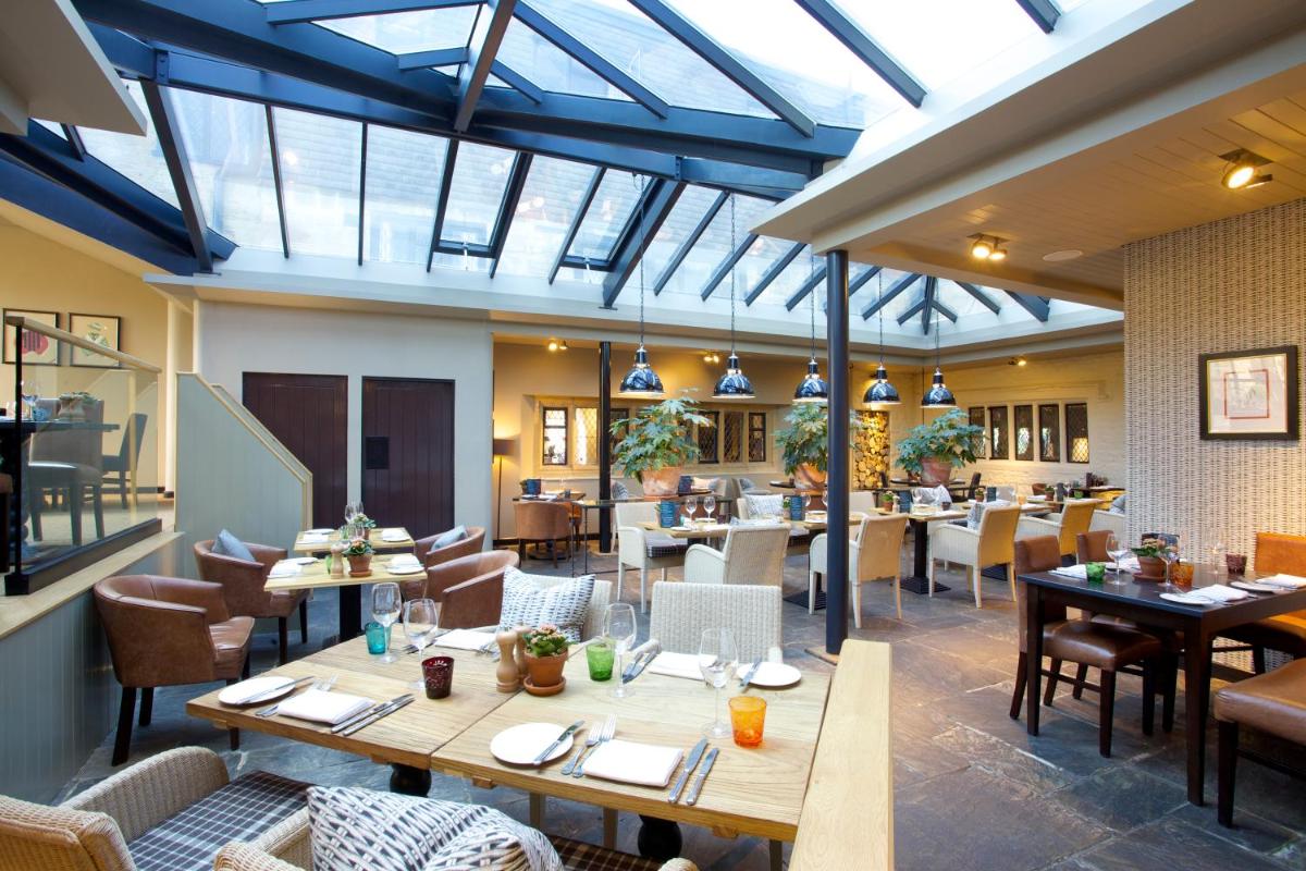 The Broadway Hotel - Housity