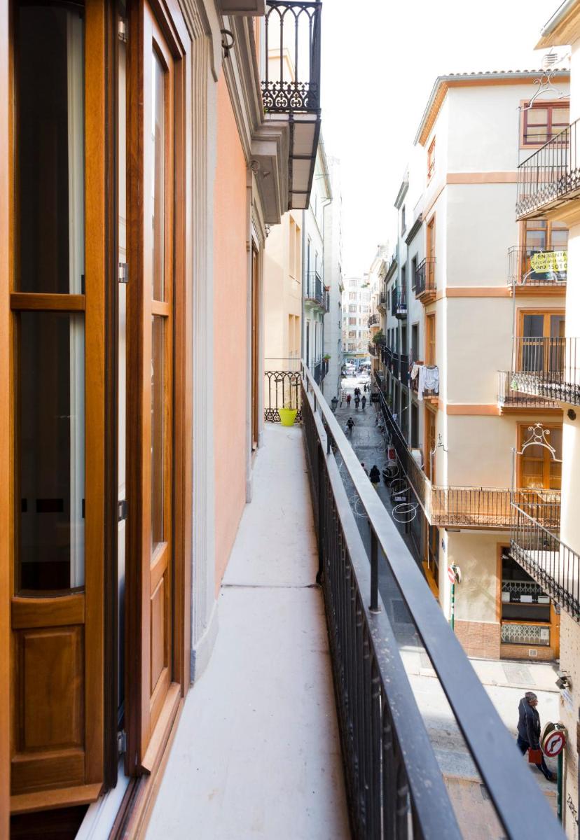 Total Valencia Cathedral - Housity