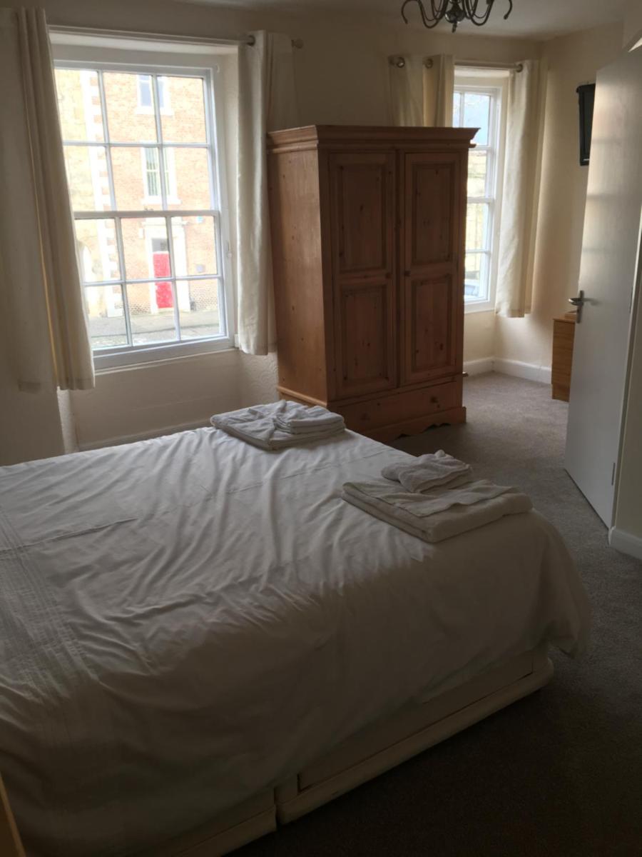 The Buck Inn - Housity
