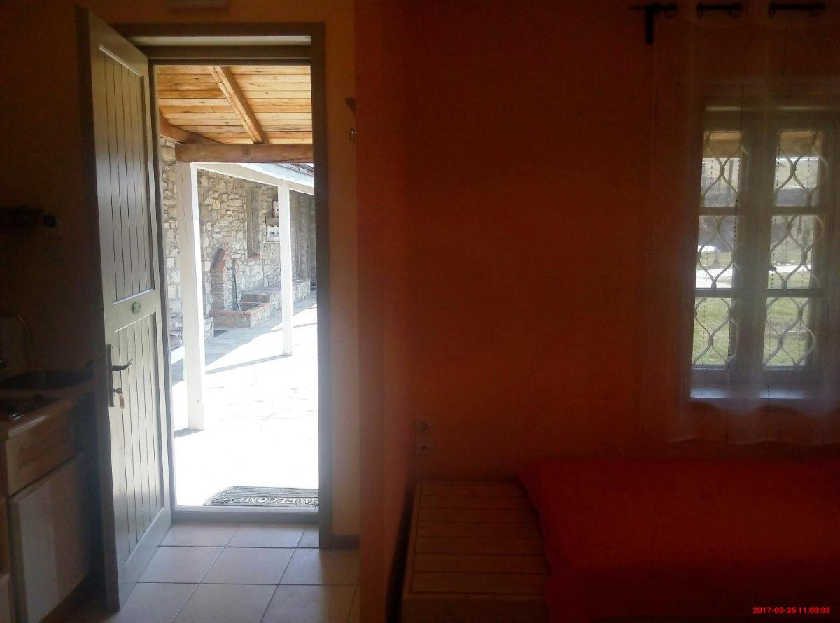 Linouria - Housity