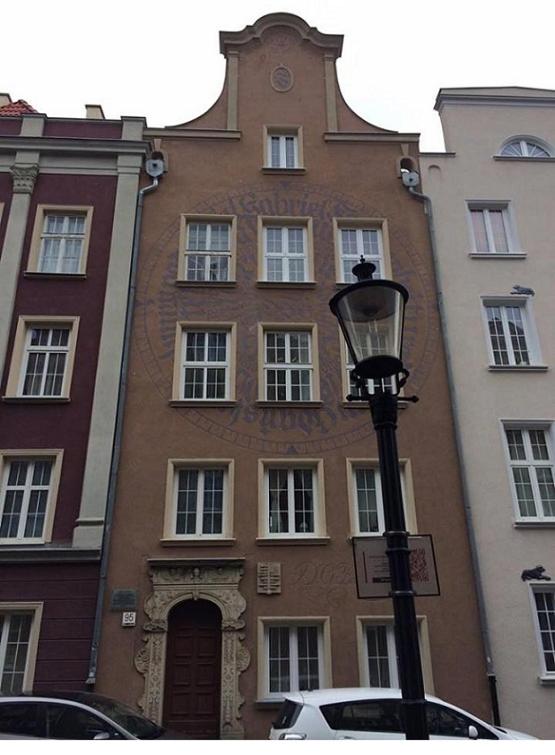 Fahrenheit House Apartment - Housity