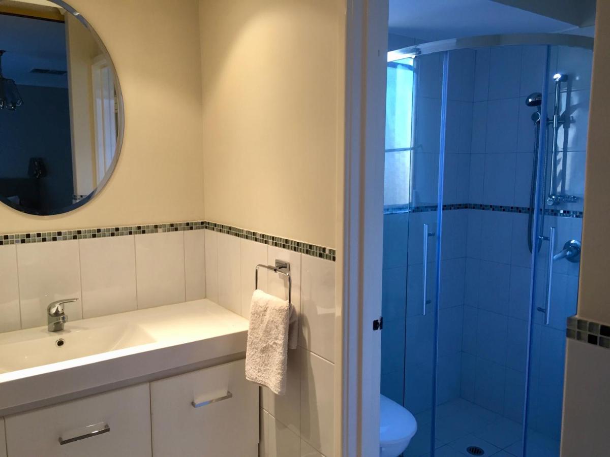 Murdoch Station Bed & Breakfast - Housity