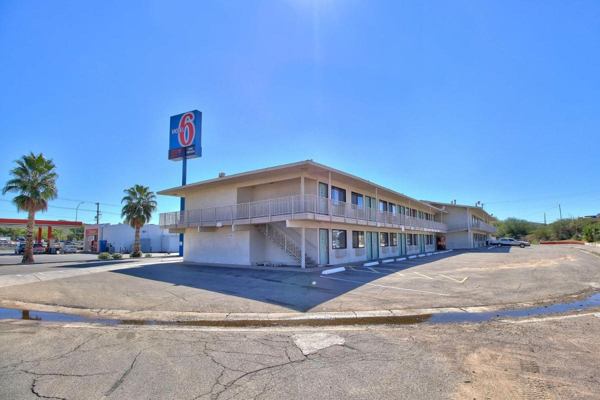 Motel 6-Nogales, AZ - Mariposa Road - Housity
