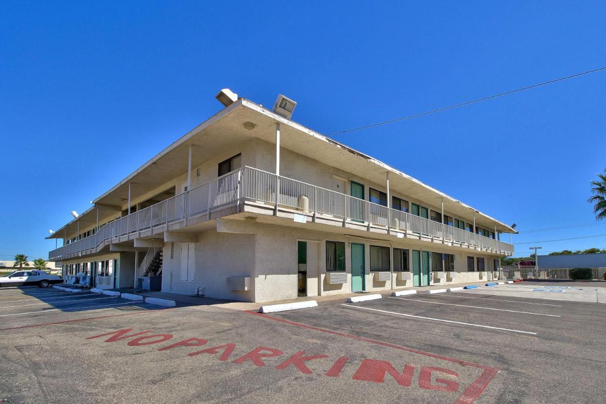 Motel 6-Nogales, AZ - Mariposa Road - Housity
