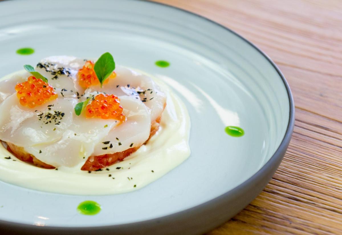 Comida en o cerca de este hotel