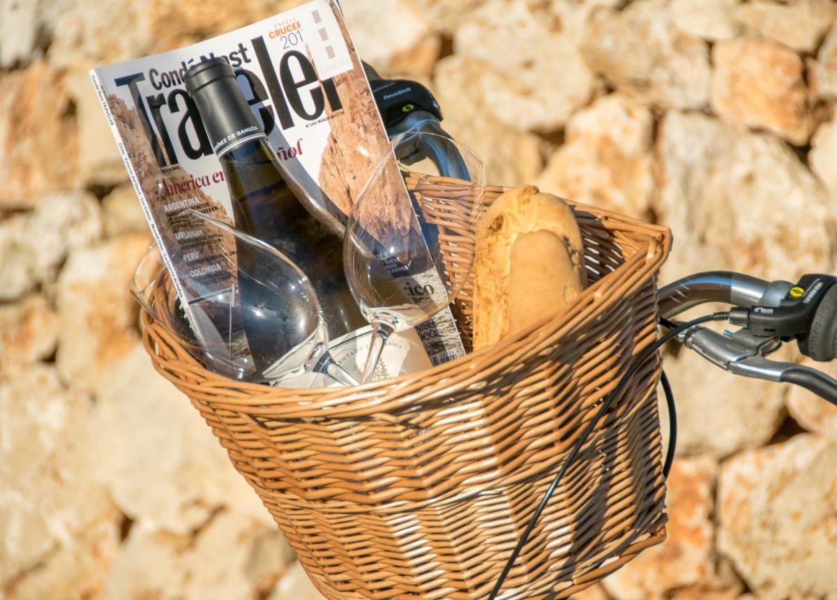 Comida en o cerca de este hotel