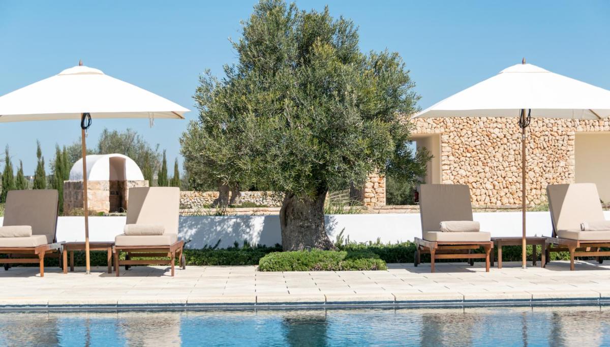 Piscina en o cerca de Torralbenc, a Small Luxury Hotel of the World