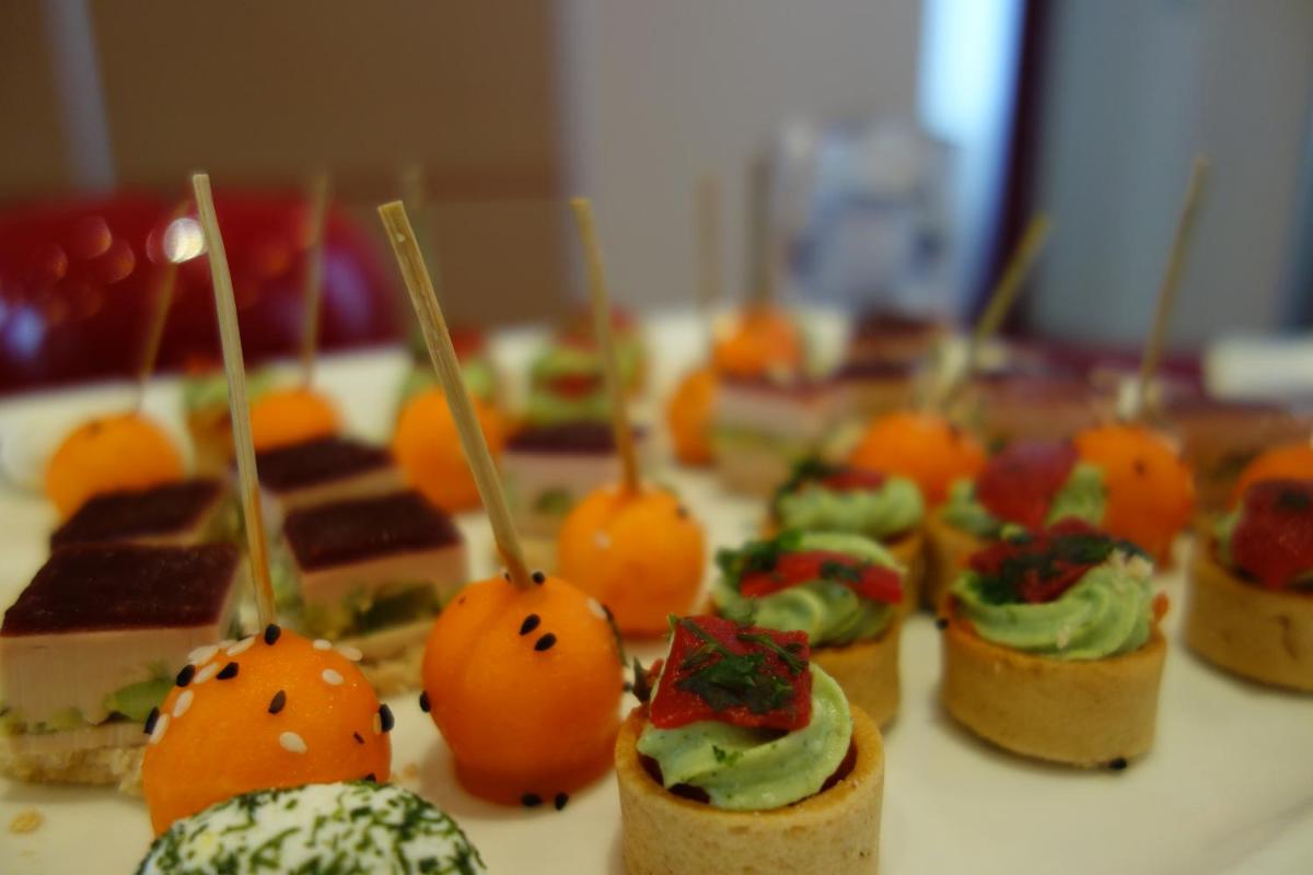 Nourriture dans l'hôtel ou à proximité