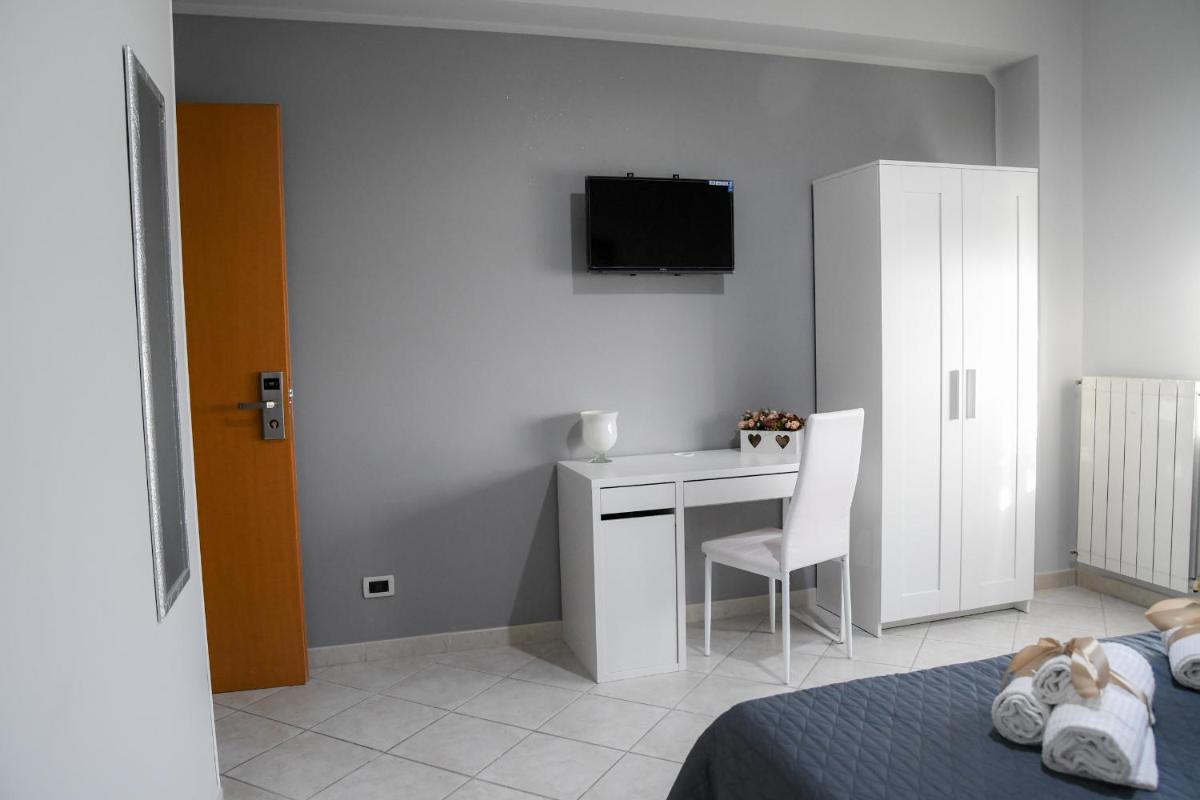 B&B Lamezia Airport - Housity