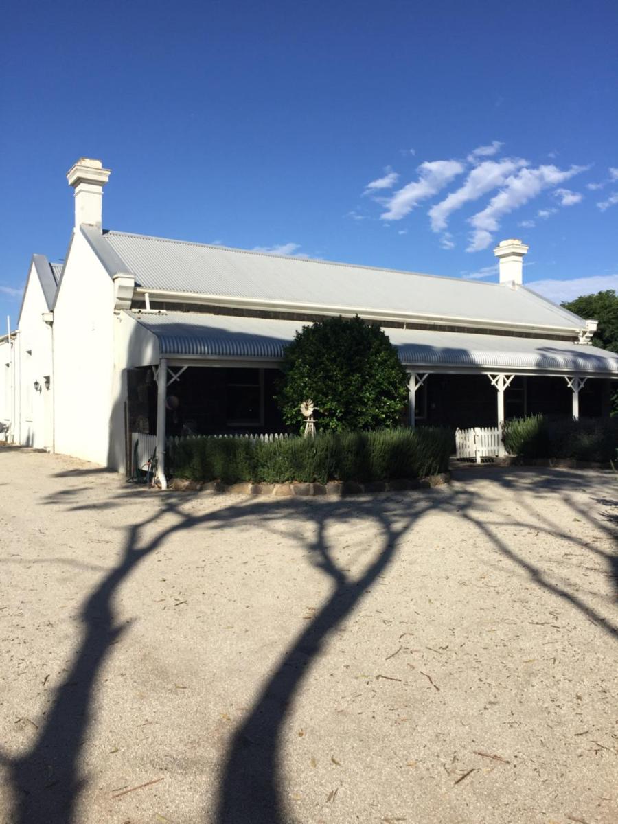 Little River Bed and Breakfast - Housity