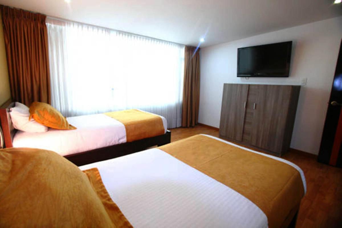 Hotel Expo Inn Embajada - Housity