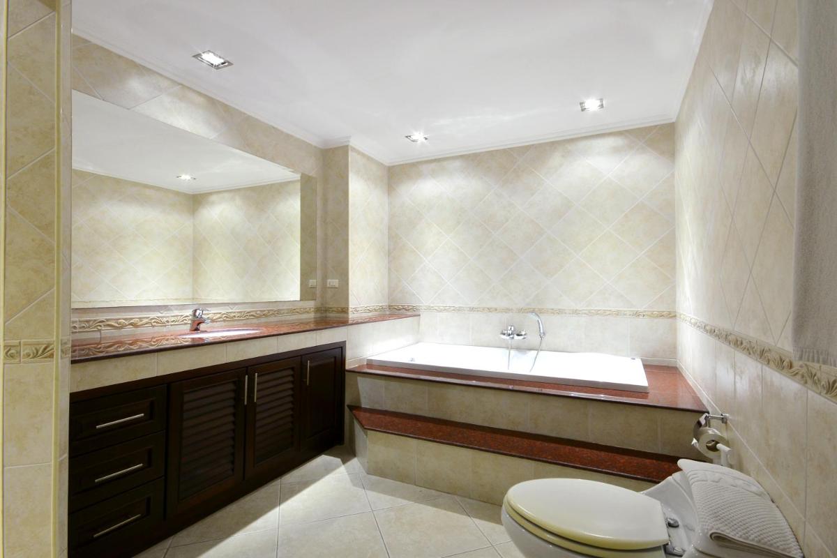 View Talay Residence 6 Wongamat Beach - Housity