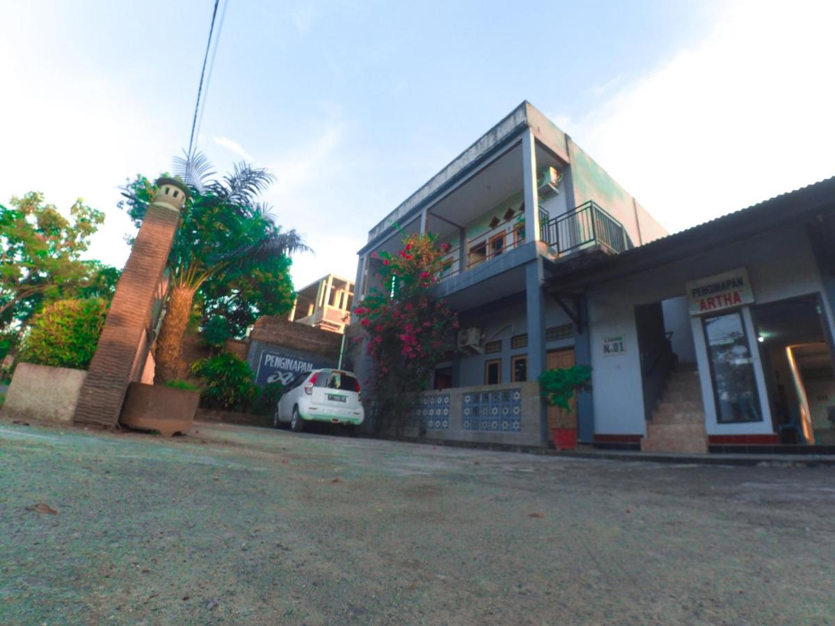 Penginapan Artha - Housity