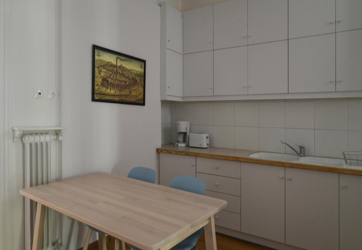 Suitetrails - Miranda's Apartment in Thissio