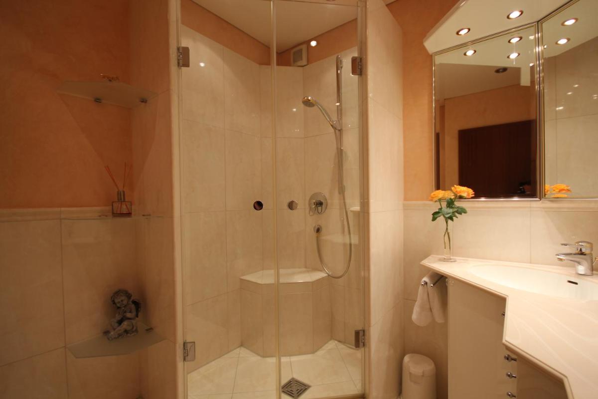 Boutique Hotel Rosengarten Hamburg - Hizvo