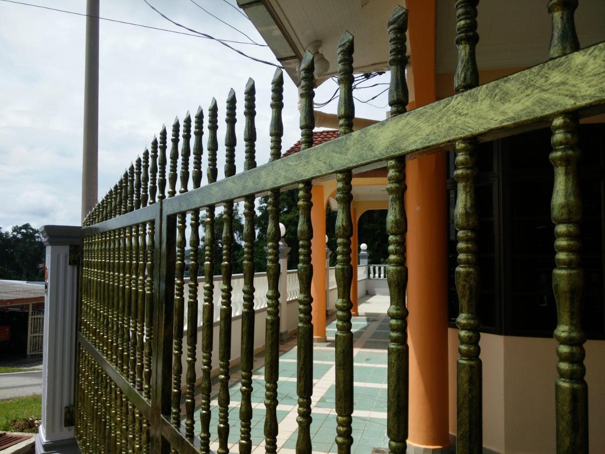 SingHome Holiday House - Housity