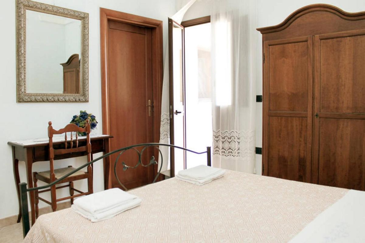 B&B Arcobaleno - Housity