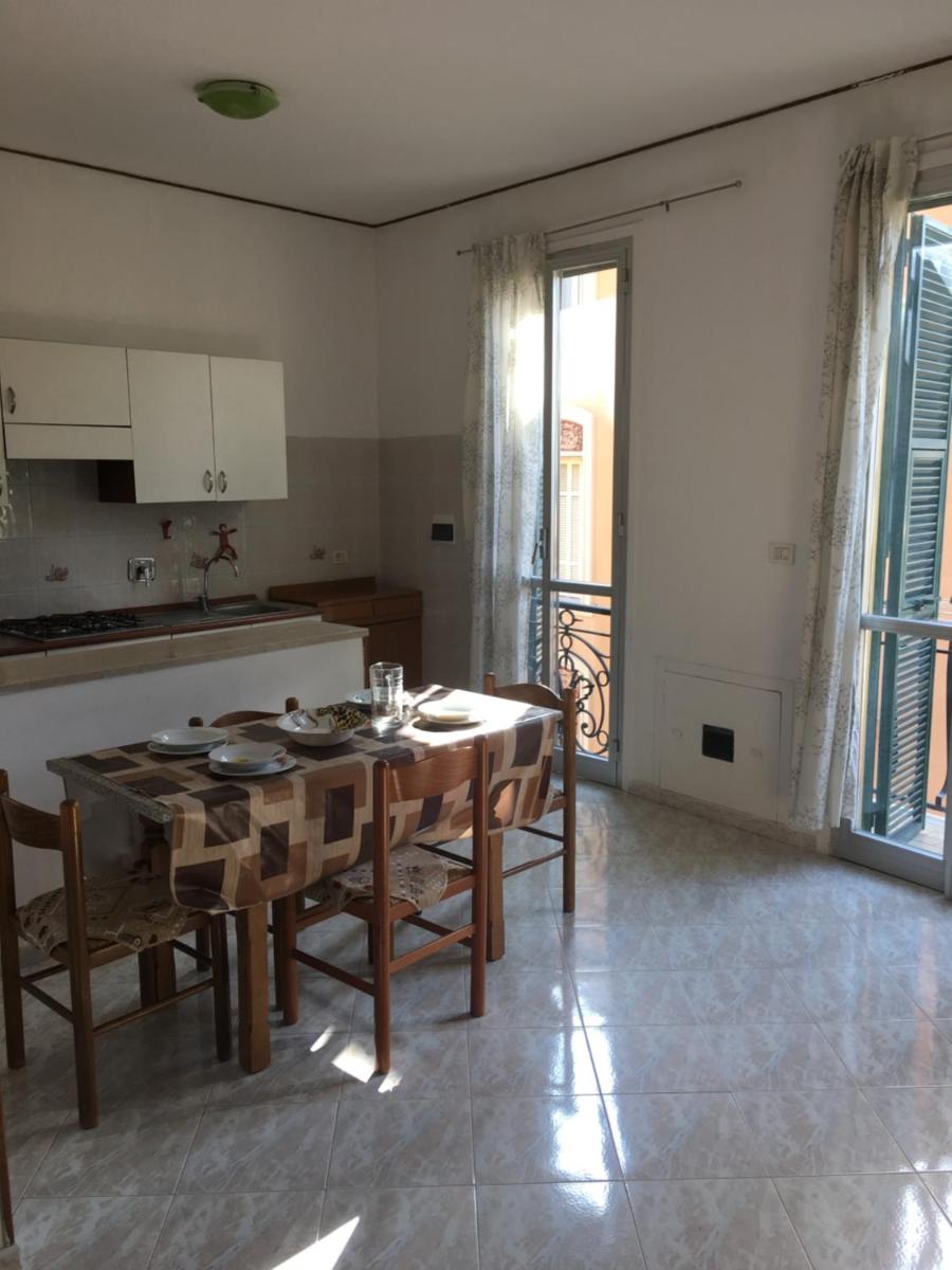 Appartamento Vico San Nicola - Housity