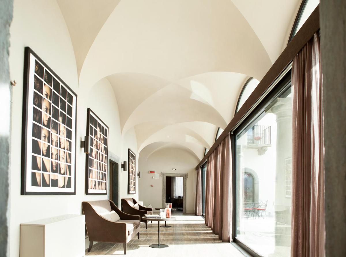 Podere Castel Merlo Resort - Housity