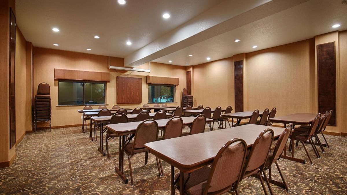 Best Western Plus Palo Alto Inn and Suites - Housity