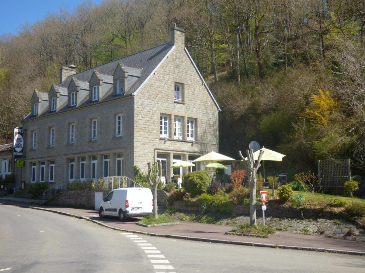 Auberge De L'Abbaye-Logis Hôtel Restaurant - Housity