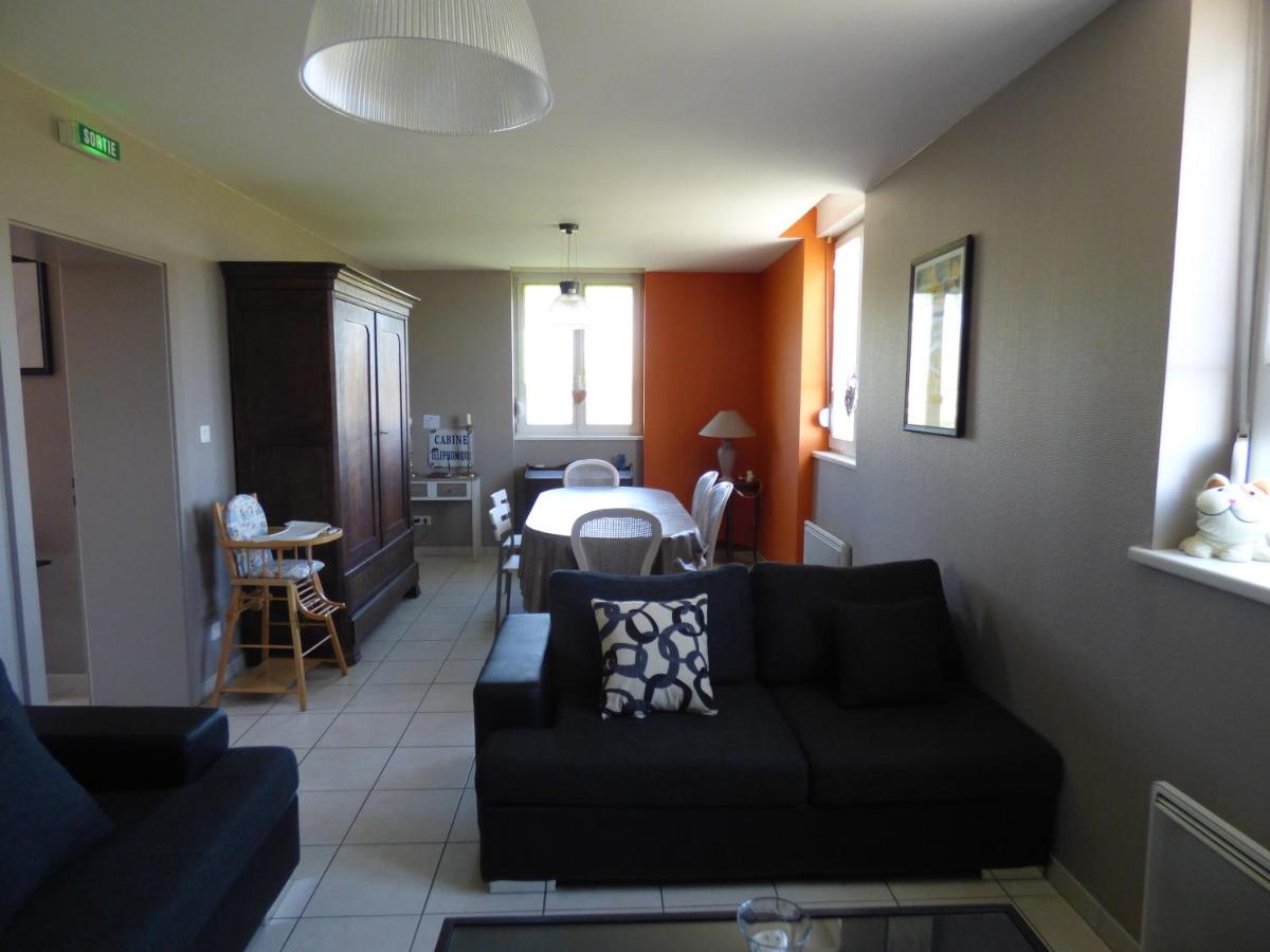 Gite "Vue Sur La Frontiere" - Housity