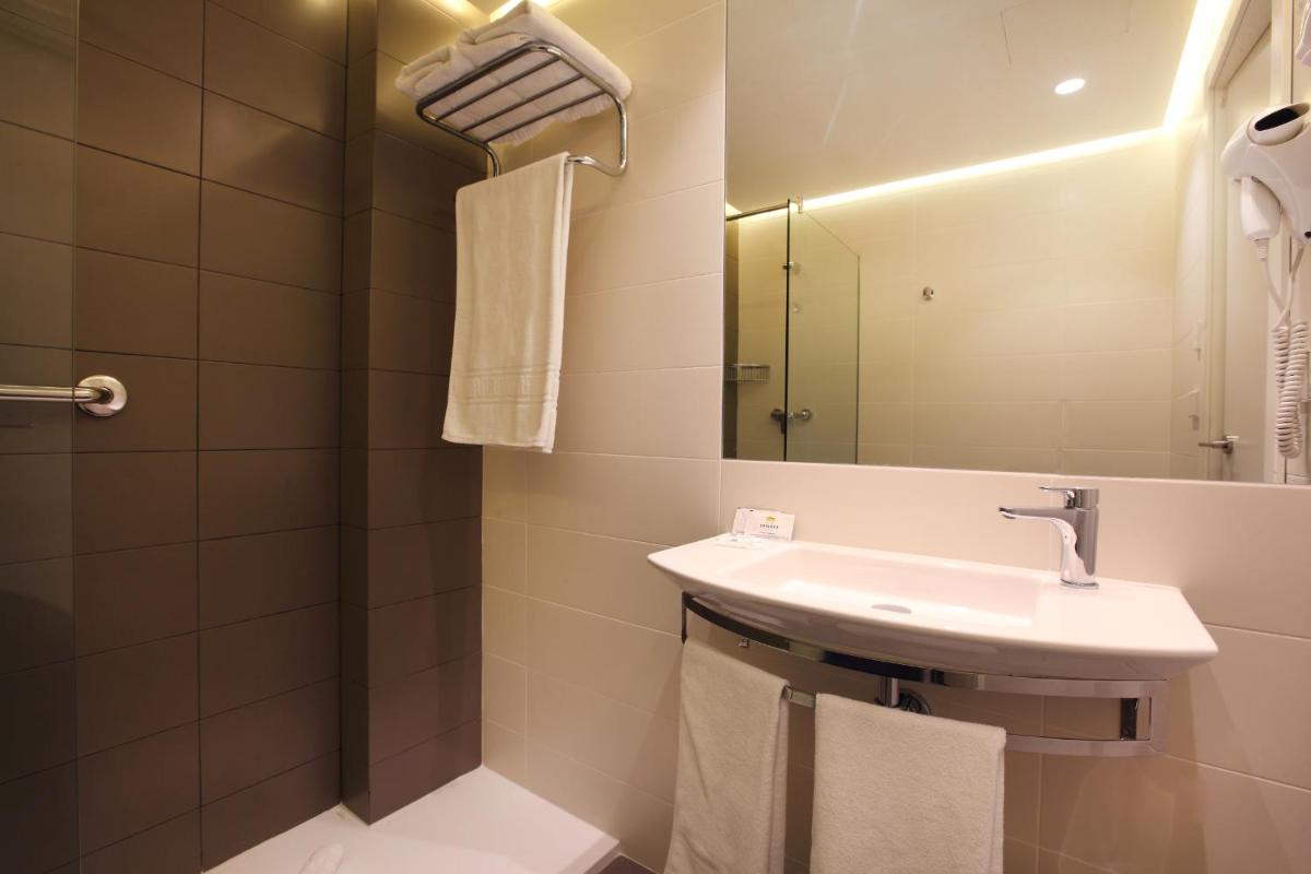 Hotel Carlos I - Housity