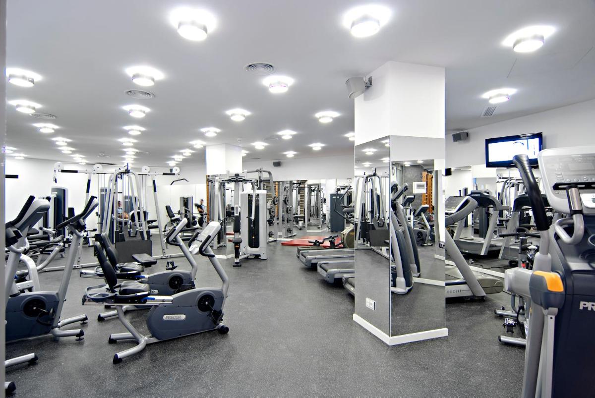 Gimnasio o instalaciones de fitness de Axel Hotel Barcelona - Adults Only