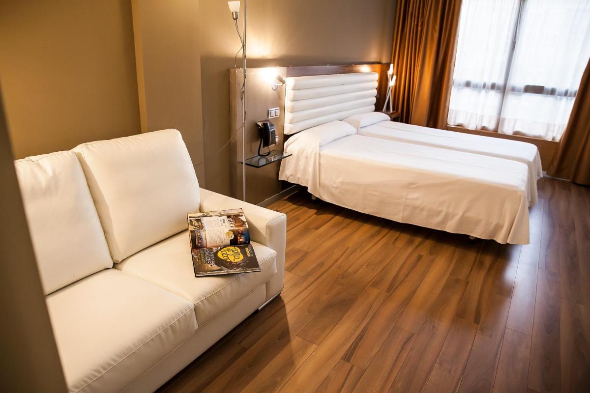 Hotel Duero - Housity