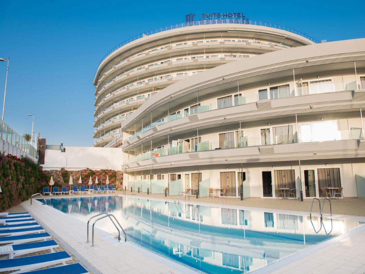 Piscina en o cerca de HL Suitehotel Playa del Inglés - Adults Only