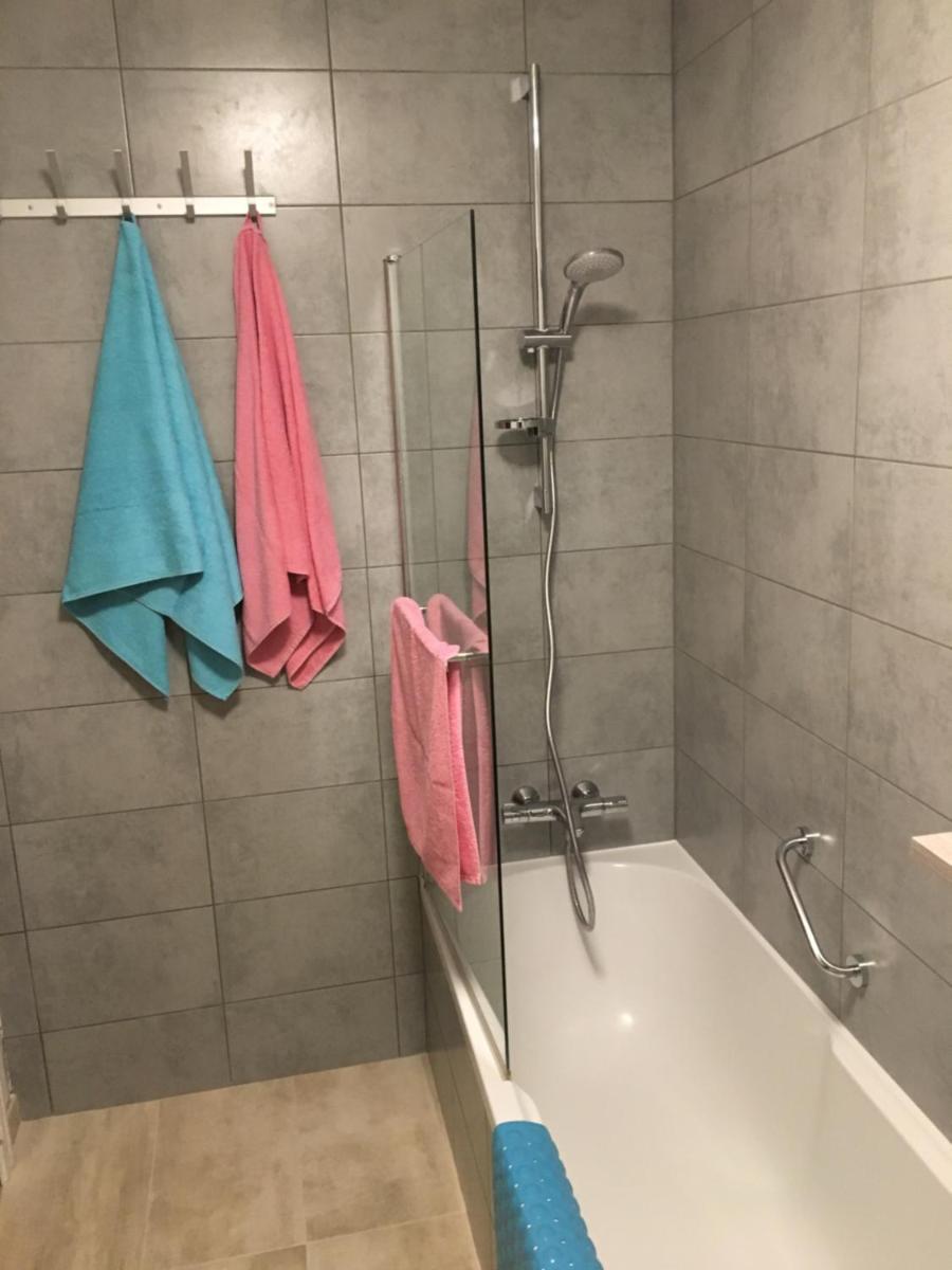 One-bedroom Apartment near Atomium - Hizvo