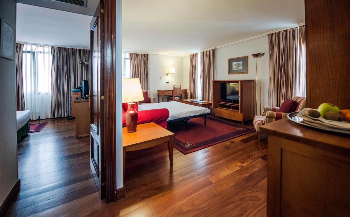 Hotel Conde Duque Bilbao - Housity