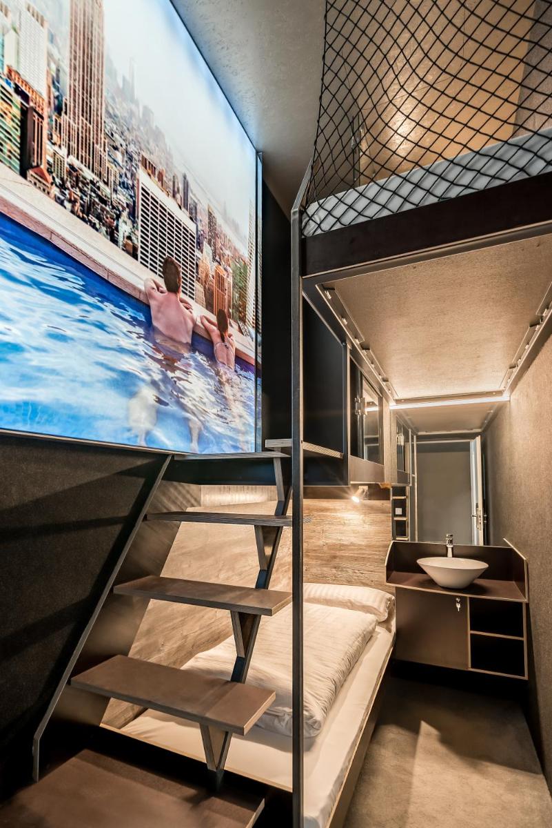 BoxHotel Göttingen (App Based Hotel) - Housity