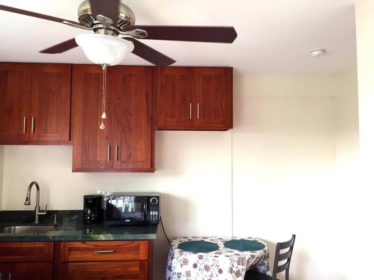 Blue Manoa Studios - Housity