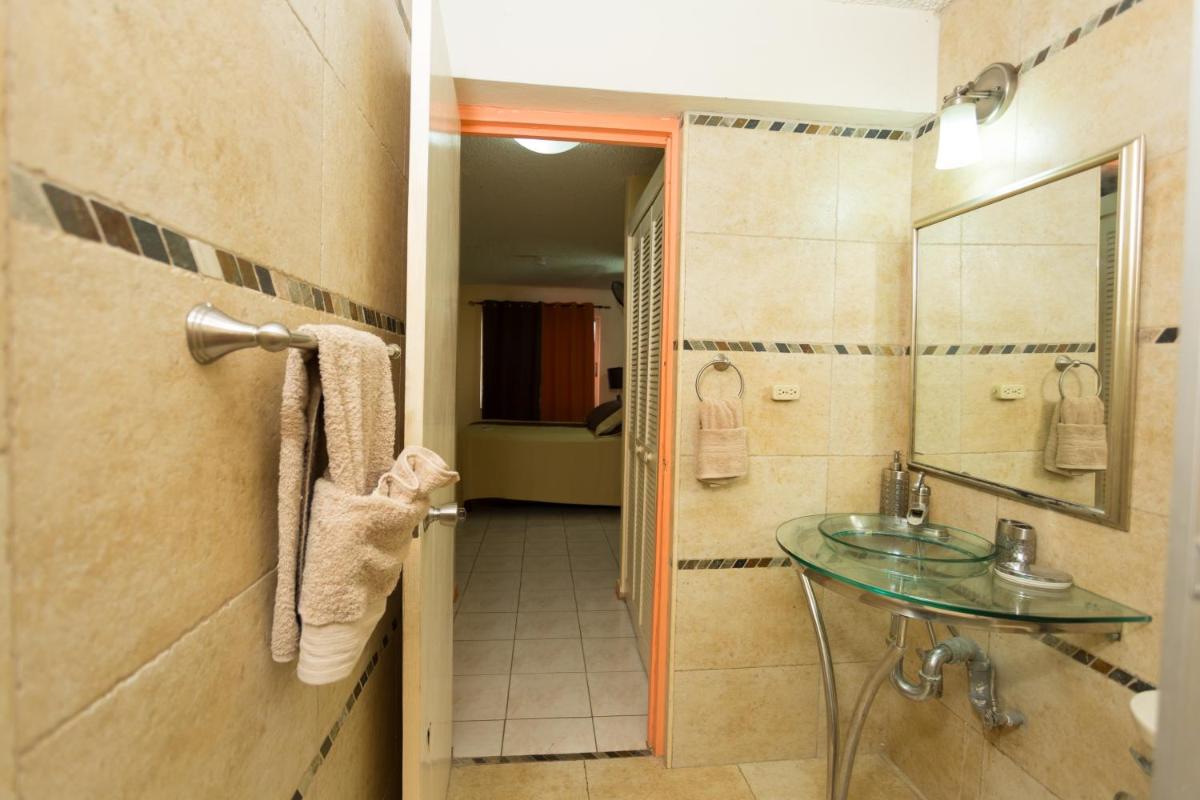 Cozy Accommodations - Housity