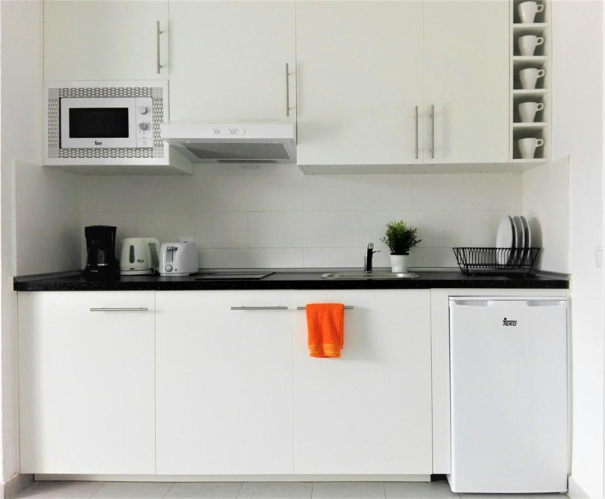 Apartamento Renovado,vistas piscina, aire acondicionado,wifi - Housity