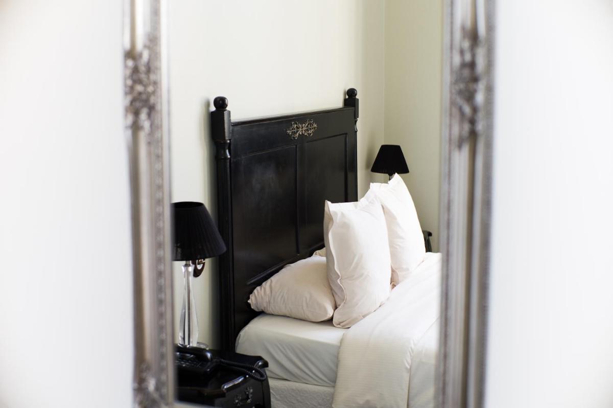 Hostellerie du Coq d'Or - Housity